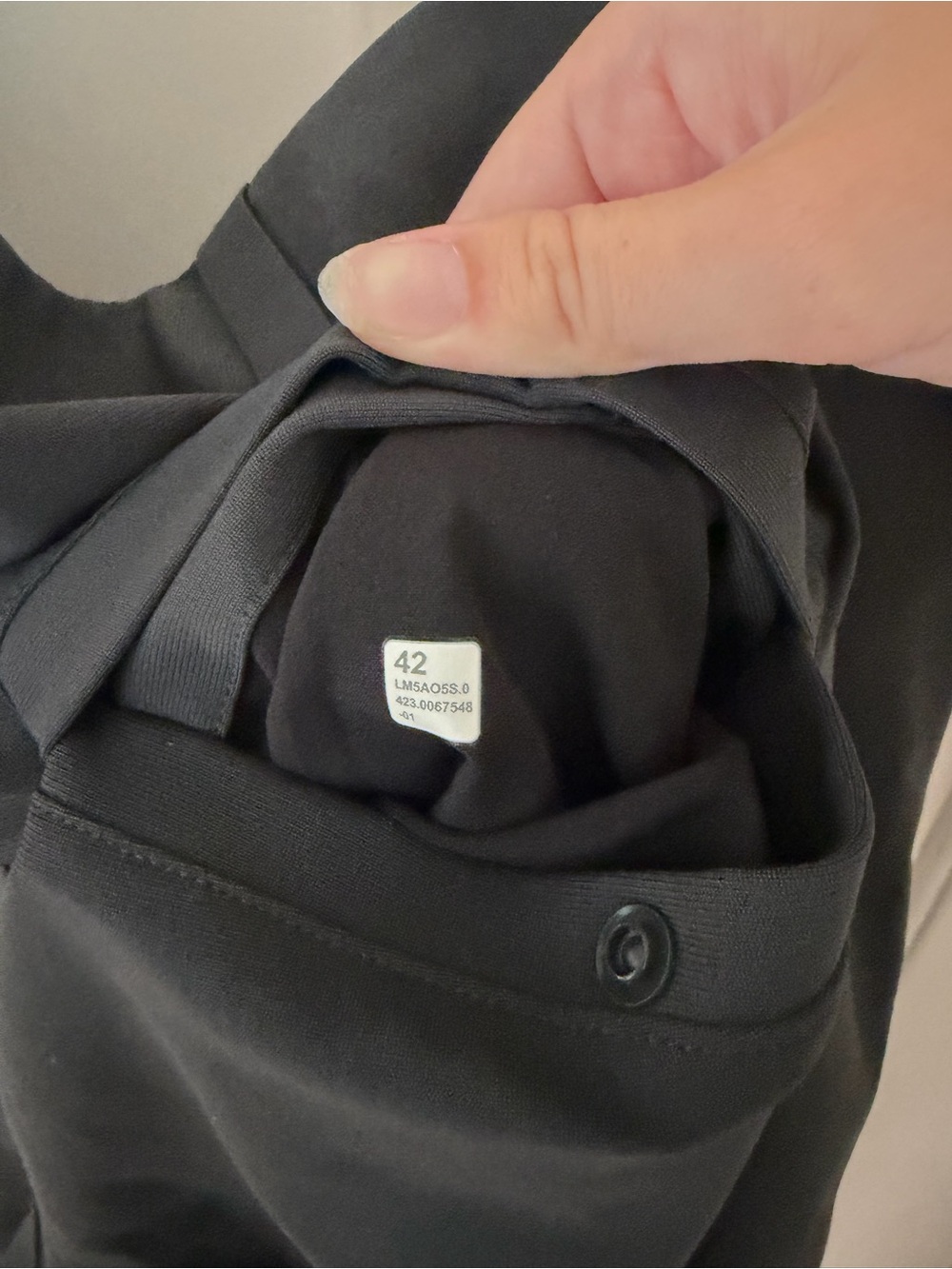 Lululemon ABC Classic-Fit Trouser in Obsidian - Picture 7 of 7